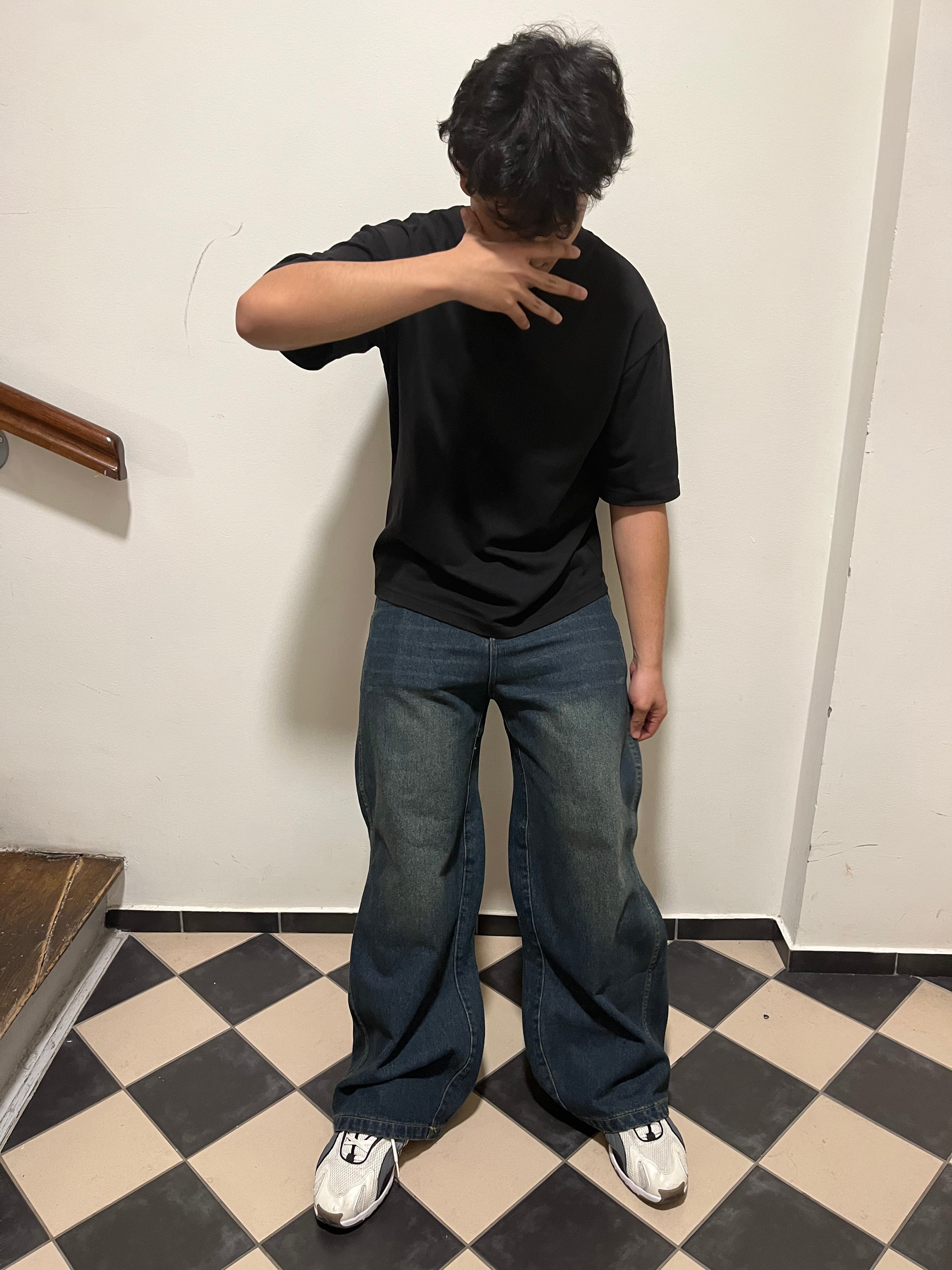 WAVY BAGGY JEANS